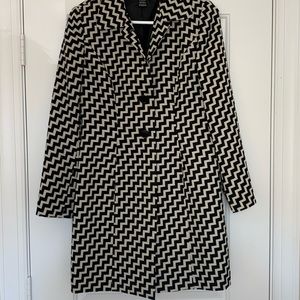 Super stylish Lightweight coat/jacket/blazer.